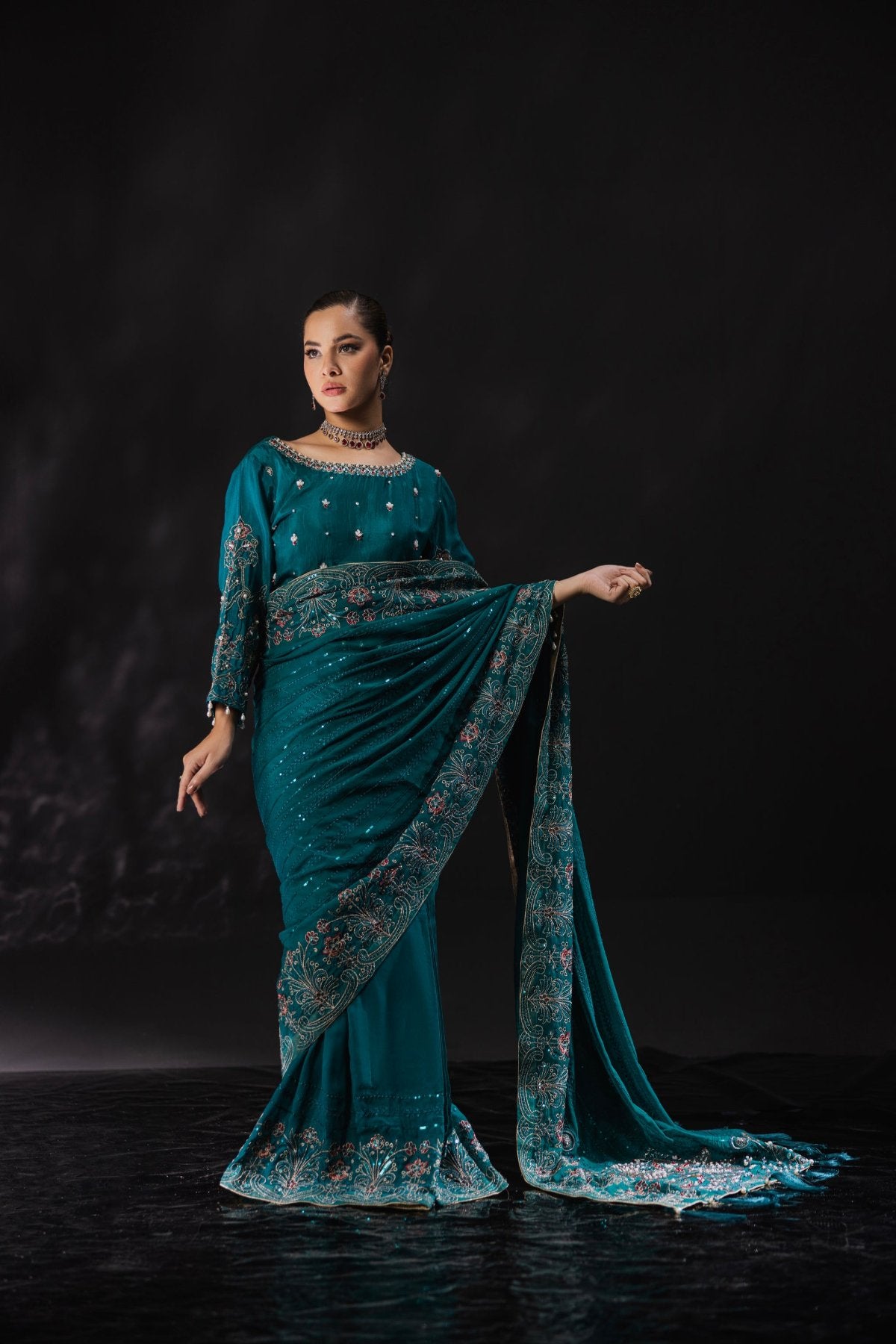 D004 -SAREE 24