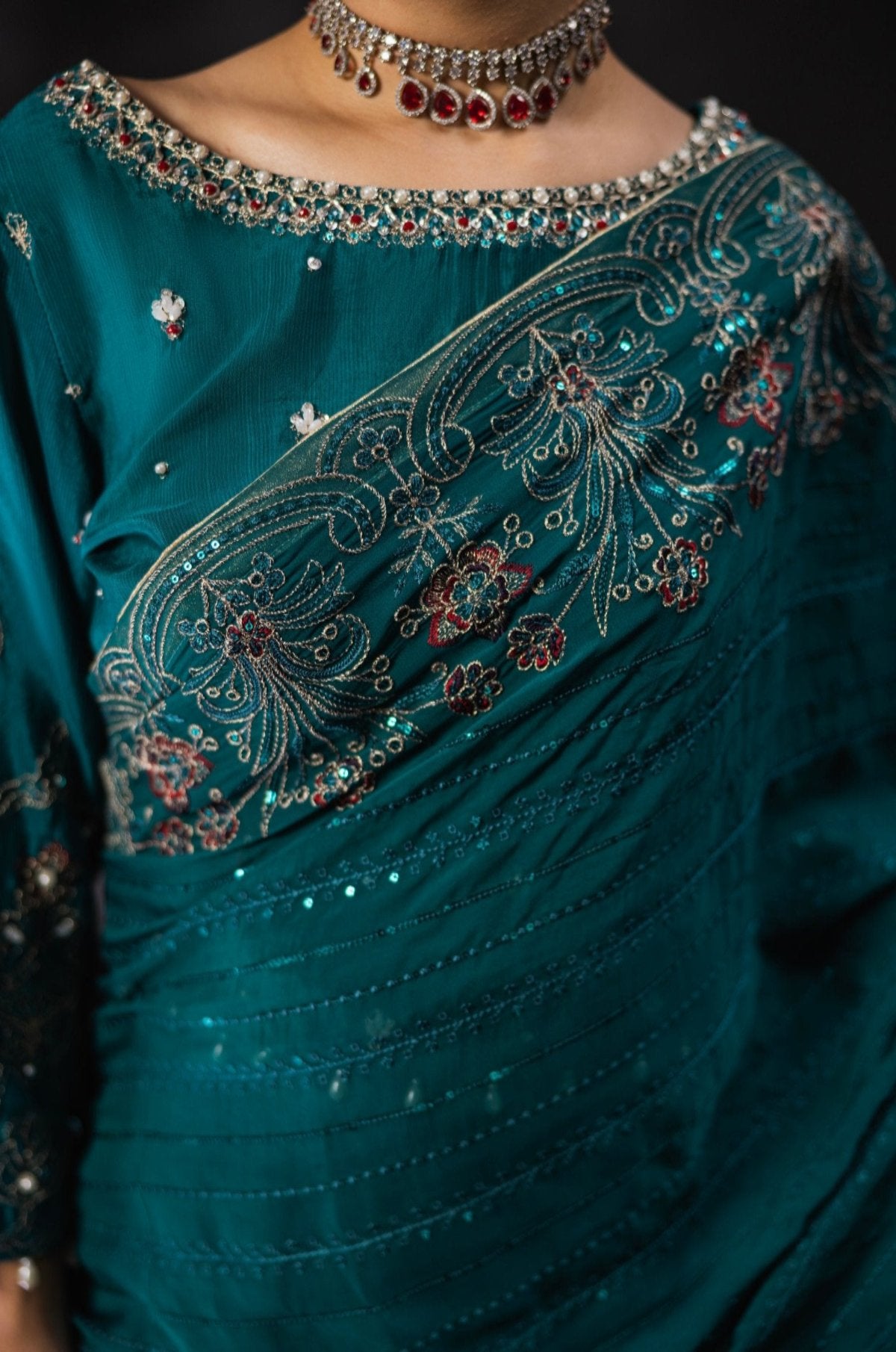 D004 -SAREE 24