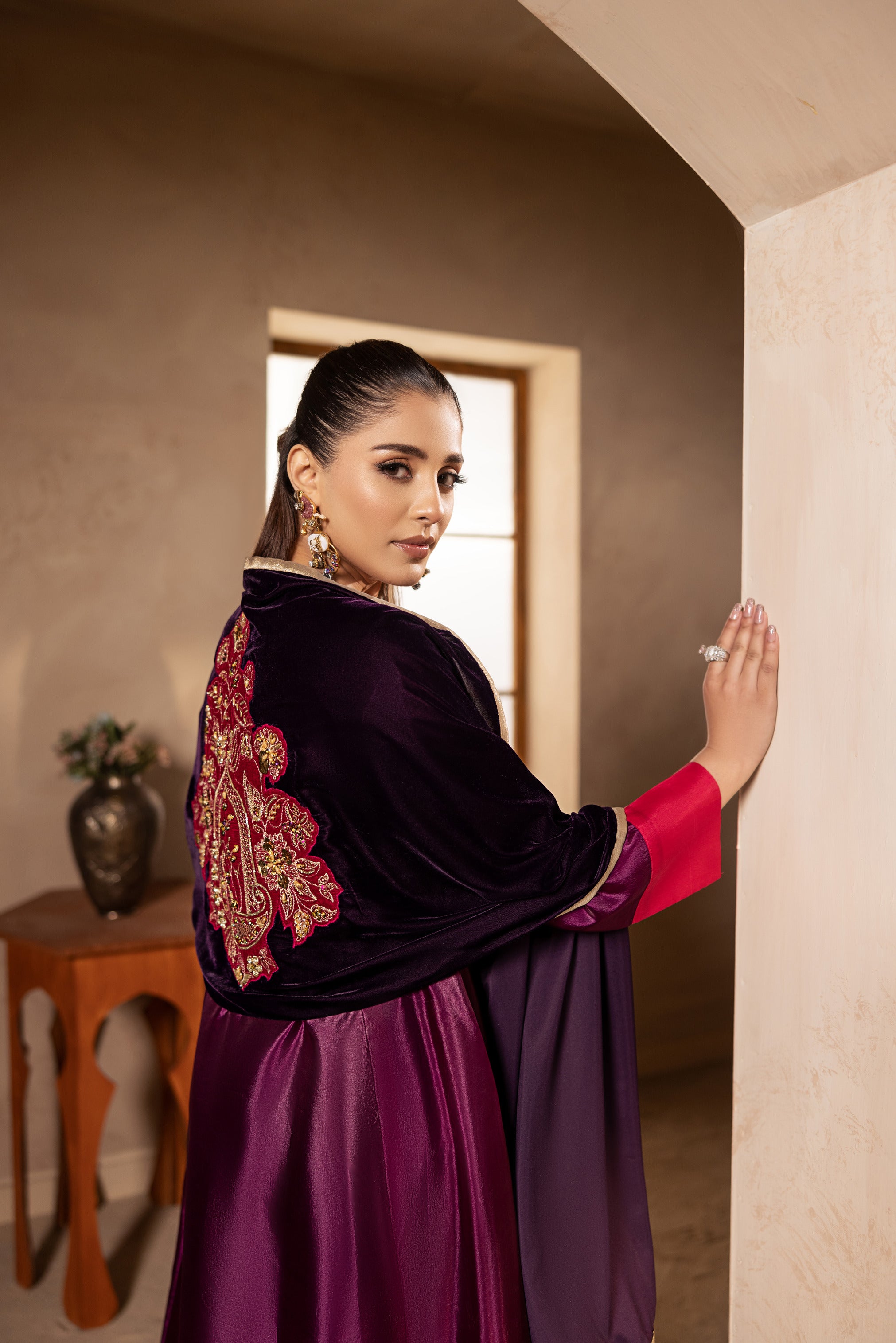 D004-VST Purple Staller (Dress Not Included)