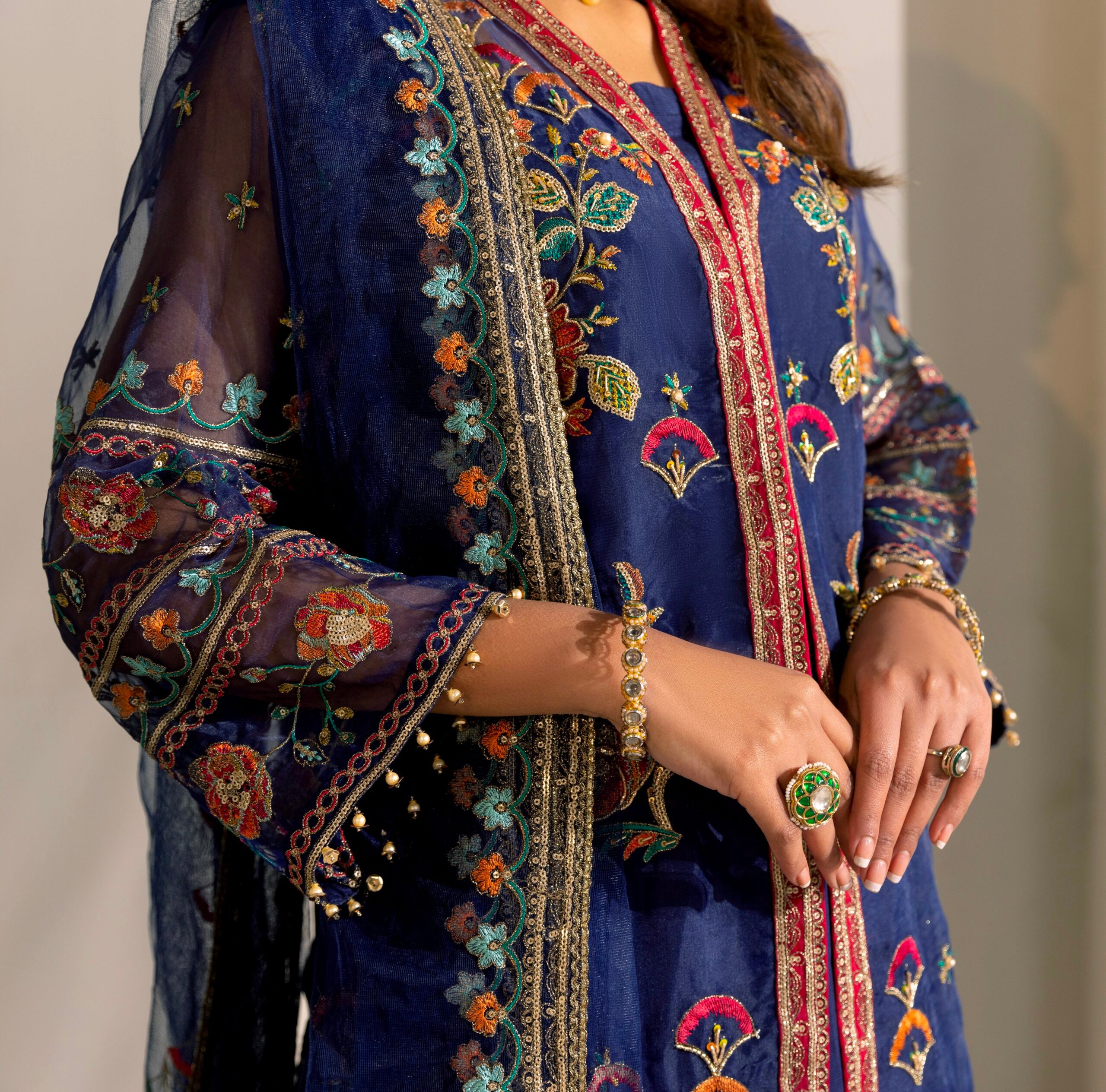 D10-f024: Mehroz e Rah