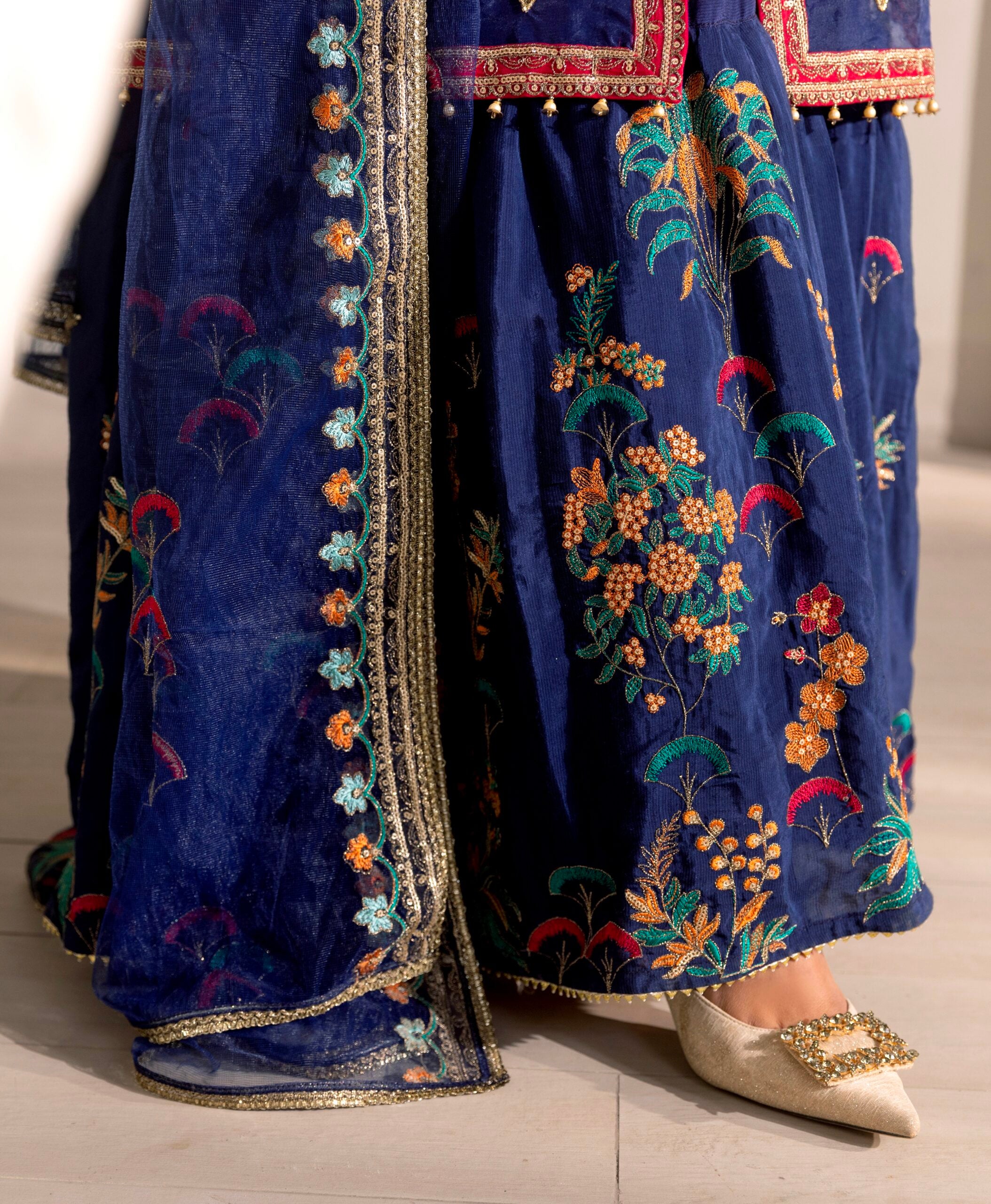 D10-f024: Mehroz e Rah