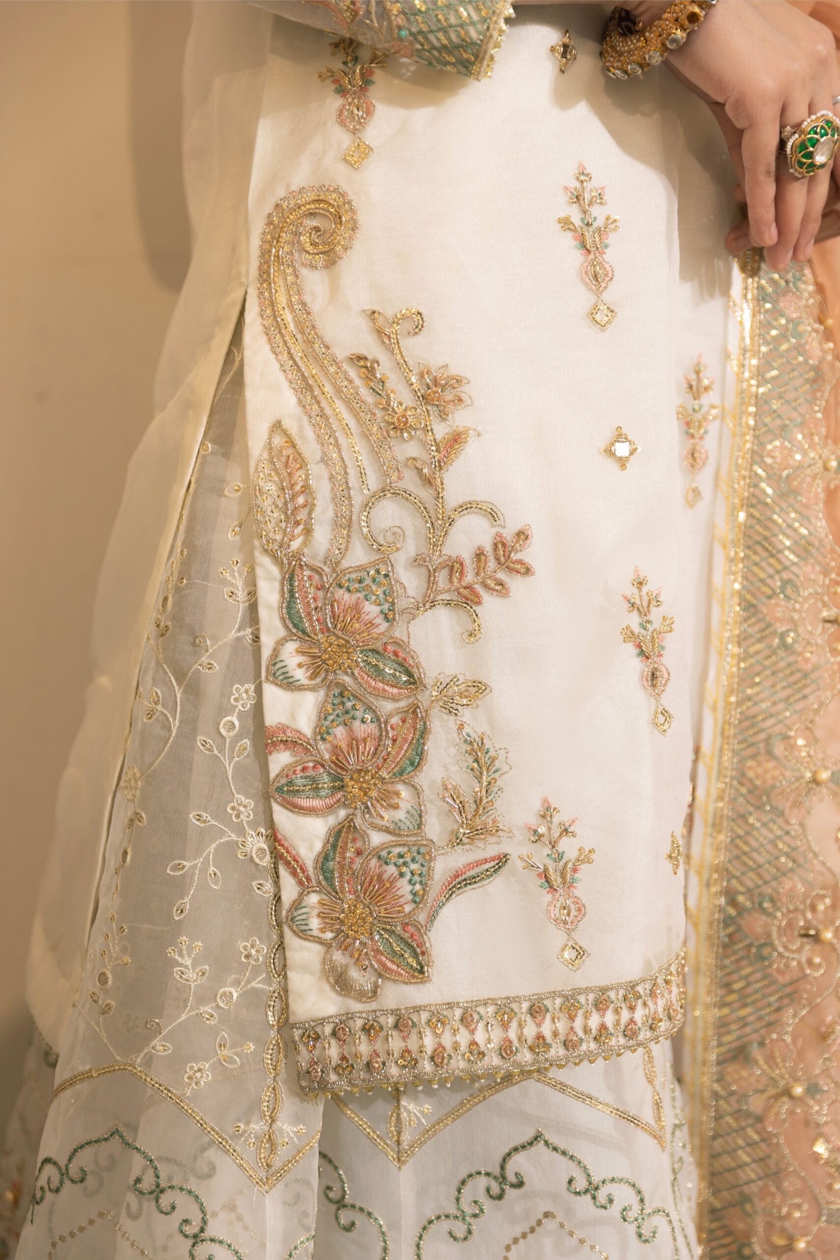 D009-f024: "White Nikkah Jora: Intricate Embellishments